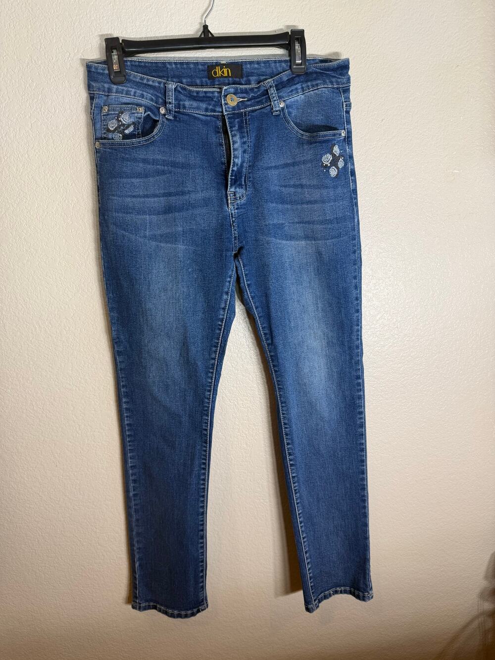 dkin Women's Jeans Size 10 Embroidered Floral Distressed Denim